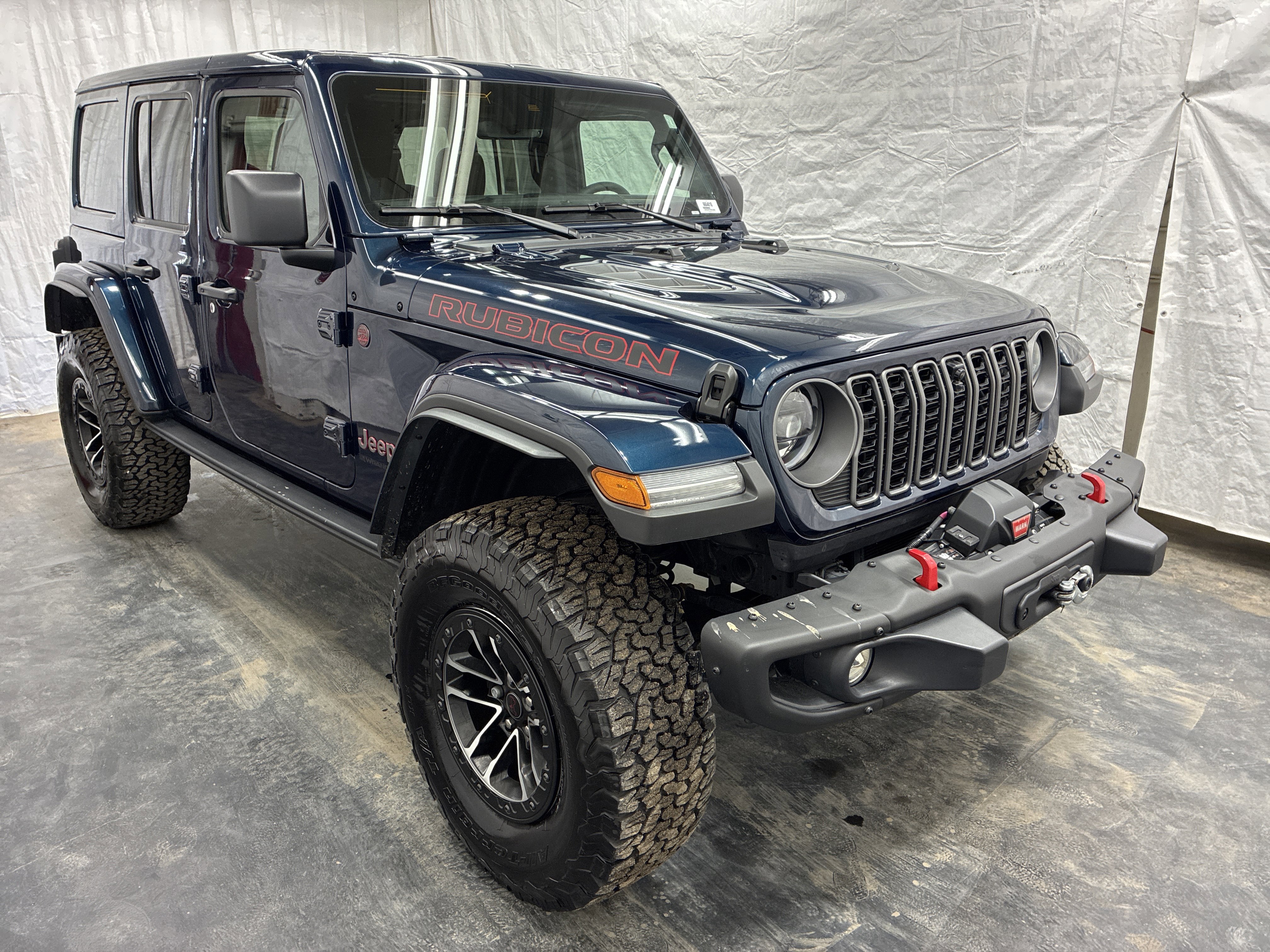 Certified 2025 Jeep Wrangler Unlimited Rubicon AWD/4WD image 4