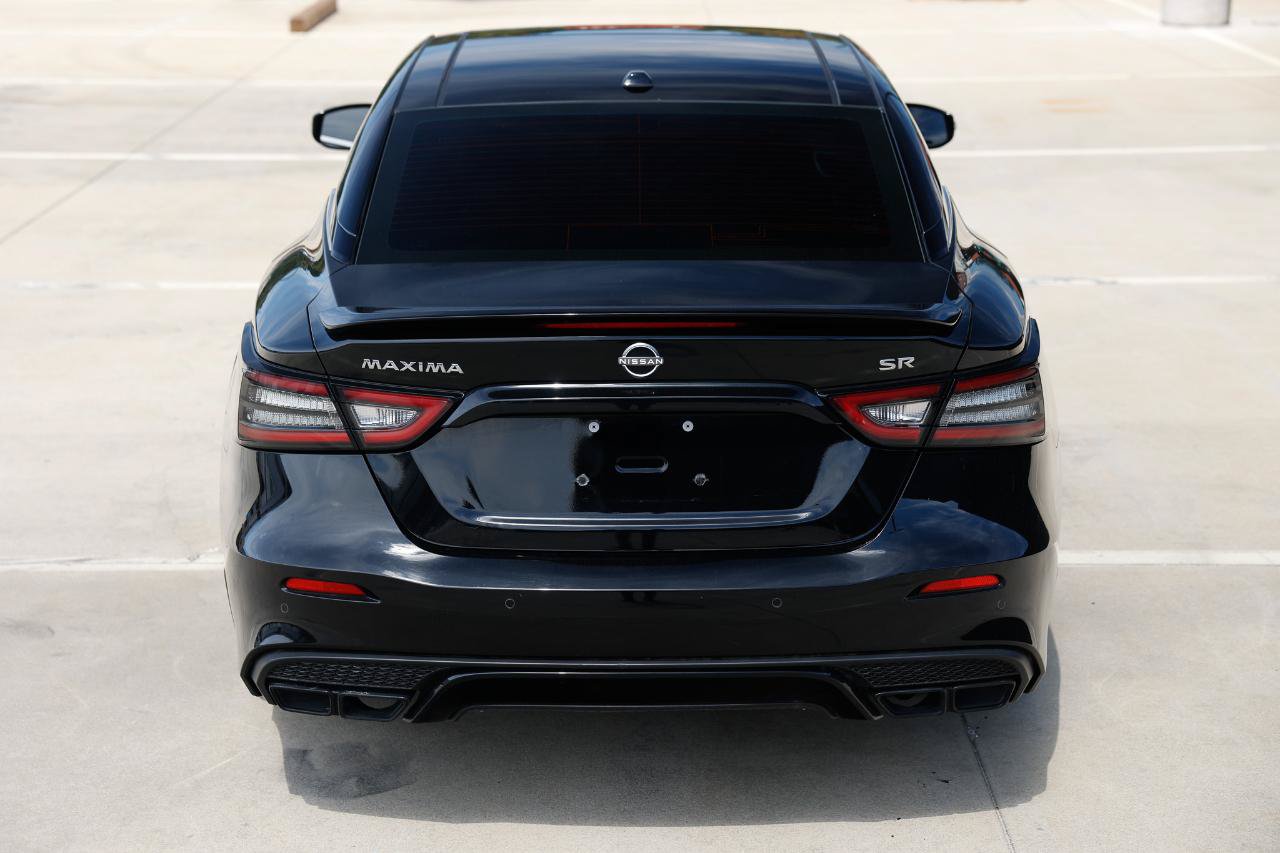 Used 2023 Nissan Maxima SR w/ Sport Mat Group FWD image 9