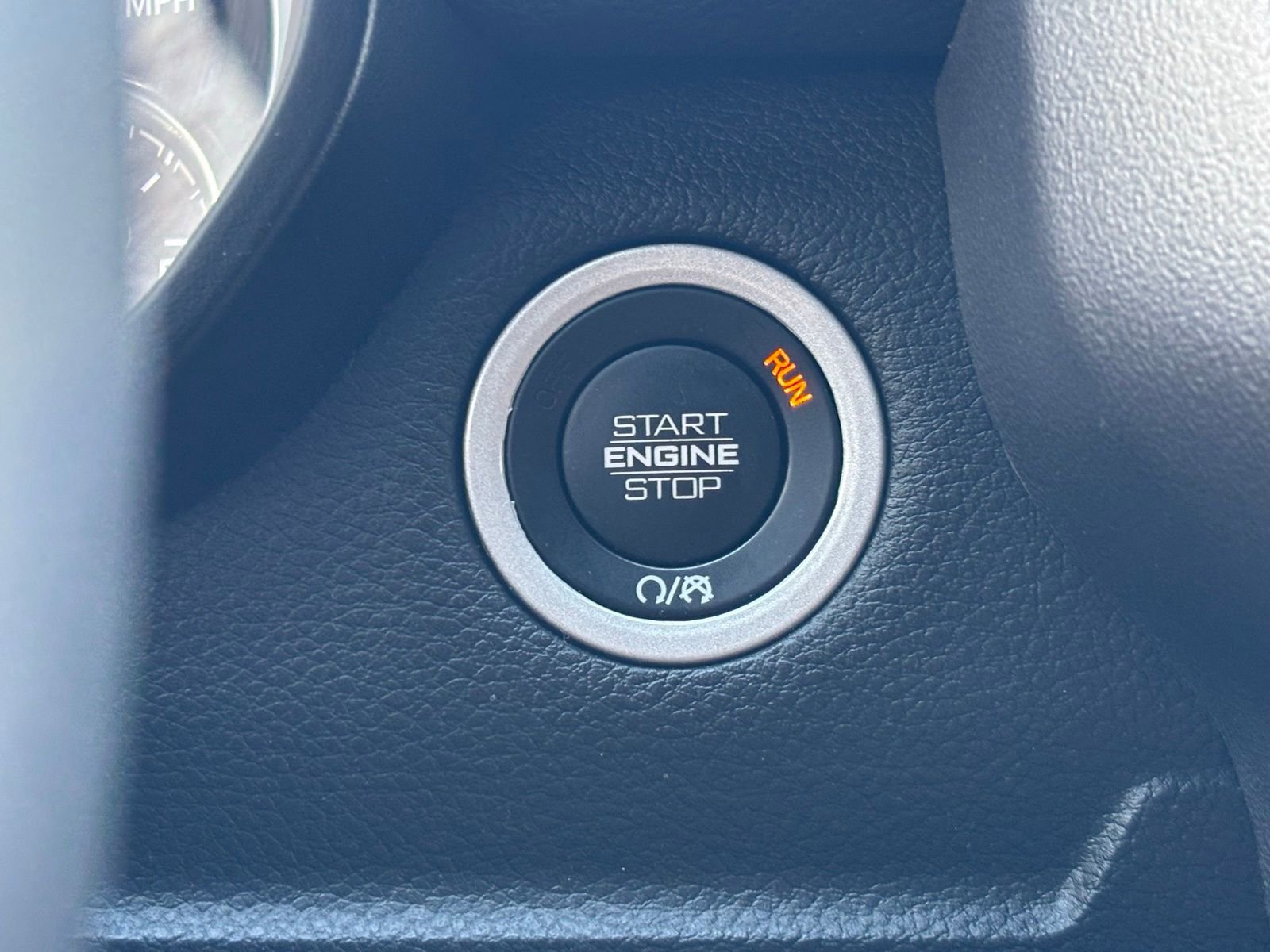 Used 2025 RAM 1500 Laramie image 22