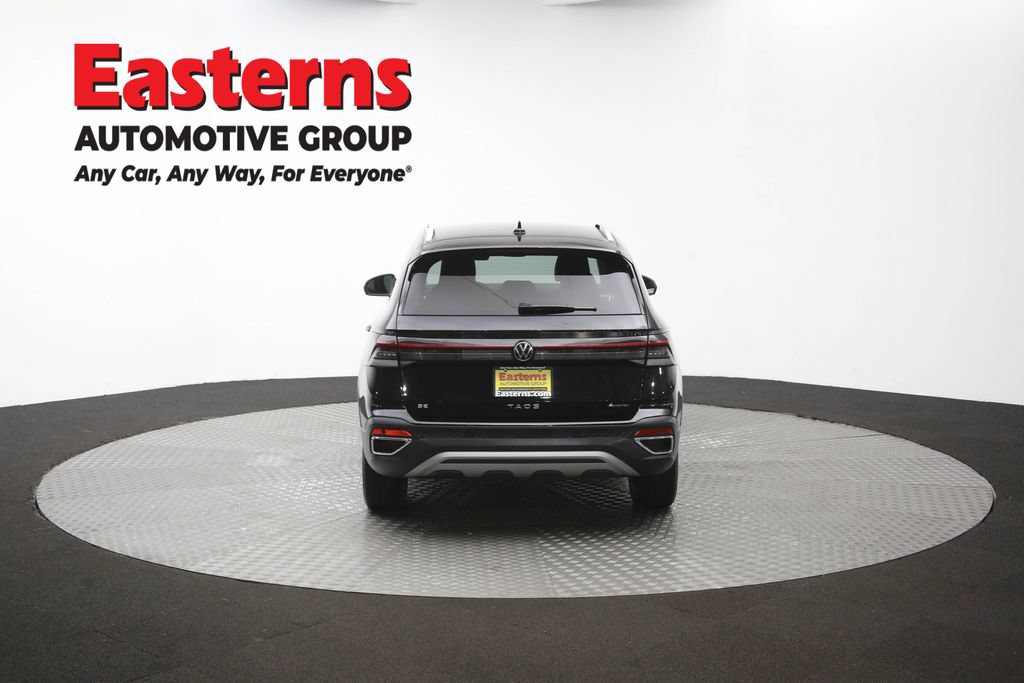 Used 2025 Volkswagen Taos SE AWD/4WD image 37