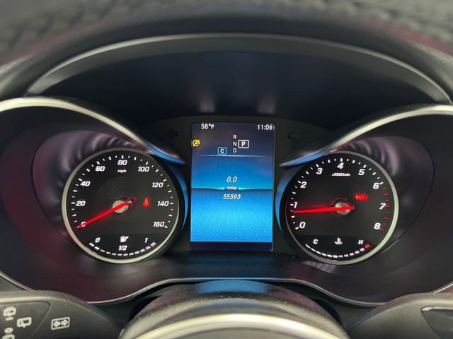 Used 2022 Mercedes-Benz GLC 300 image 2