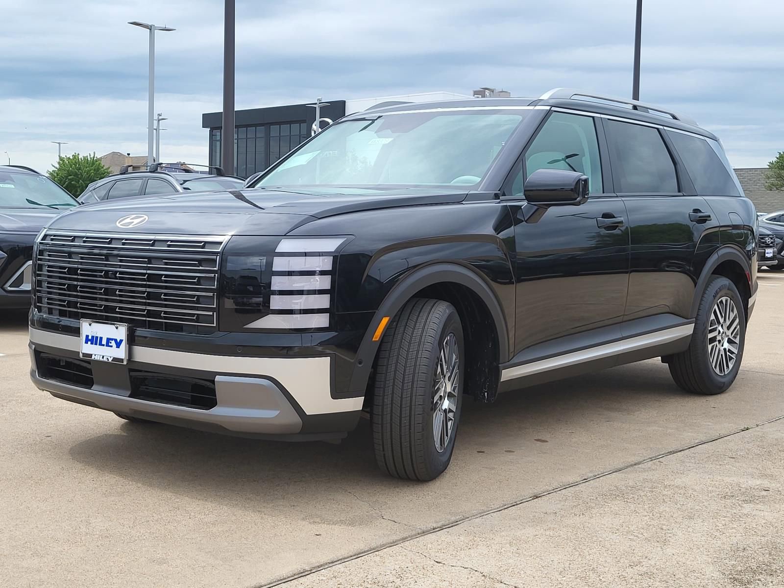 New 2026 Hyundai Palisade SEL FWD image 2