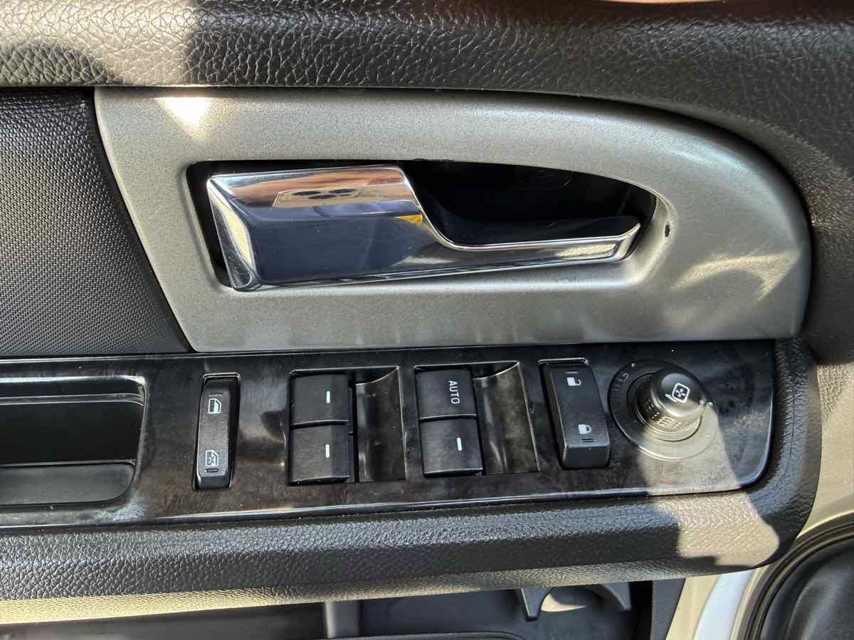 Used 2014 Ford Expedition EL Limited w/ Equipment Group 301A image 9