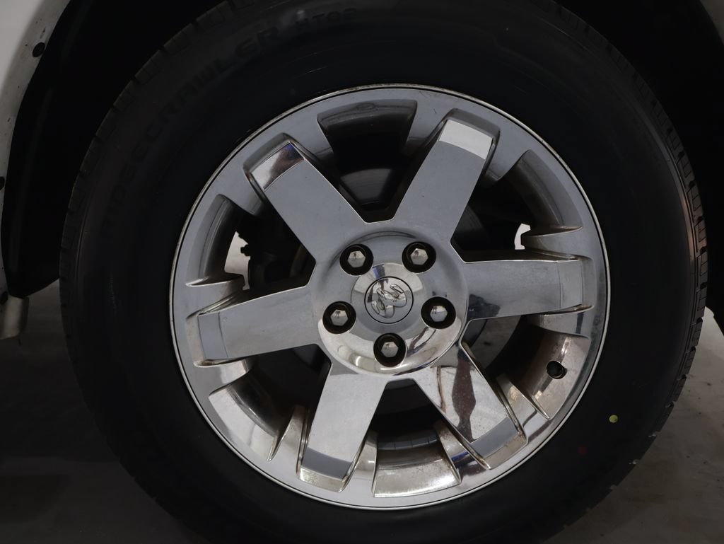 Used 2012 RAM 1500 Laramie RWD image 32