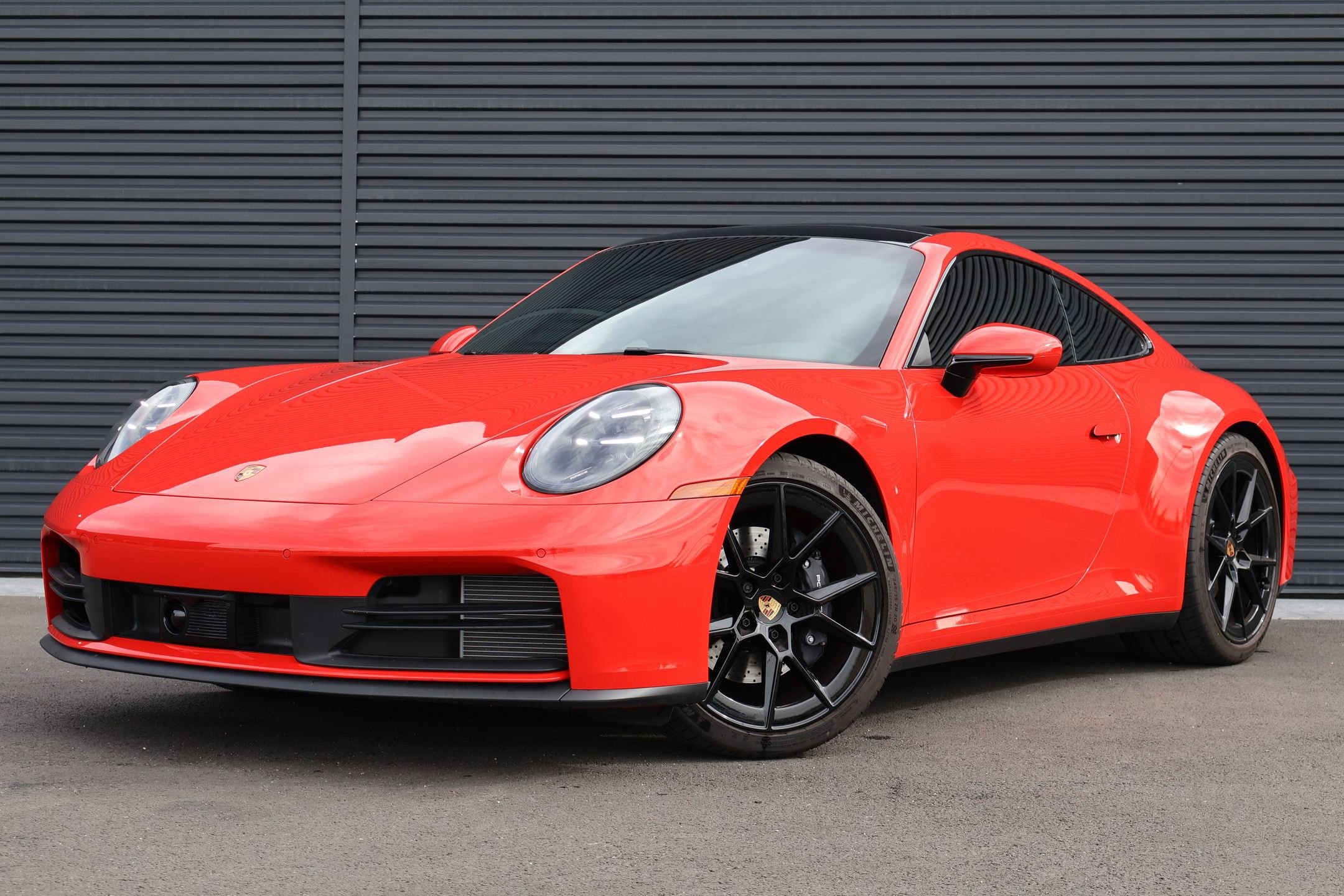 Used 2025 Porsche 911 Carrera image 1