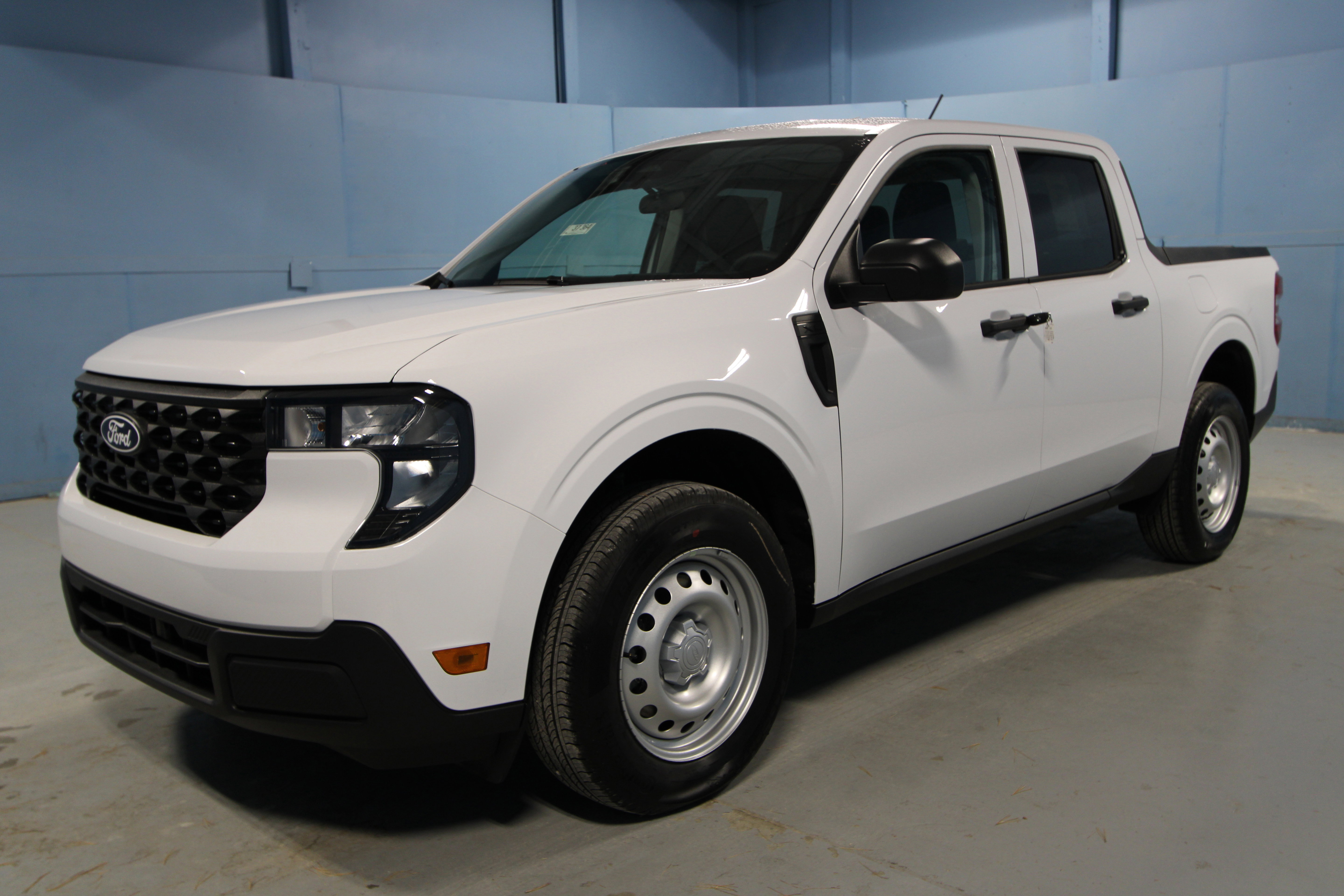 New 2025 Ford Maverick XL image 24