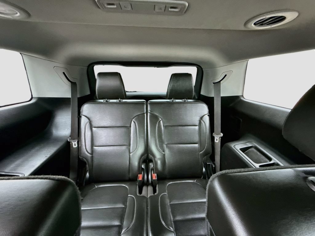 Used 2023 GMC Acadia SLT w/ Preferred Package AWD/4WD image 29