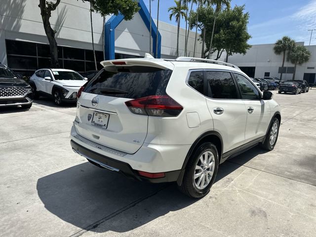 Used 2020 Nissan Rogue SV FWD image 36