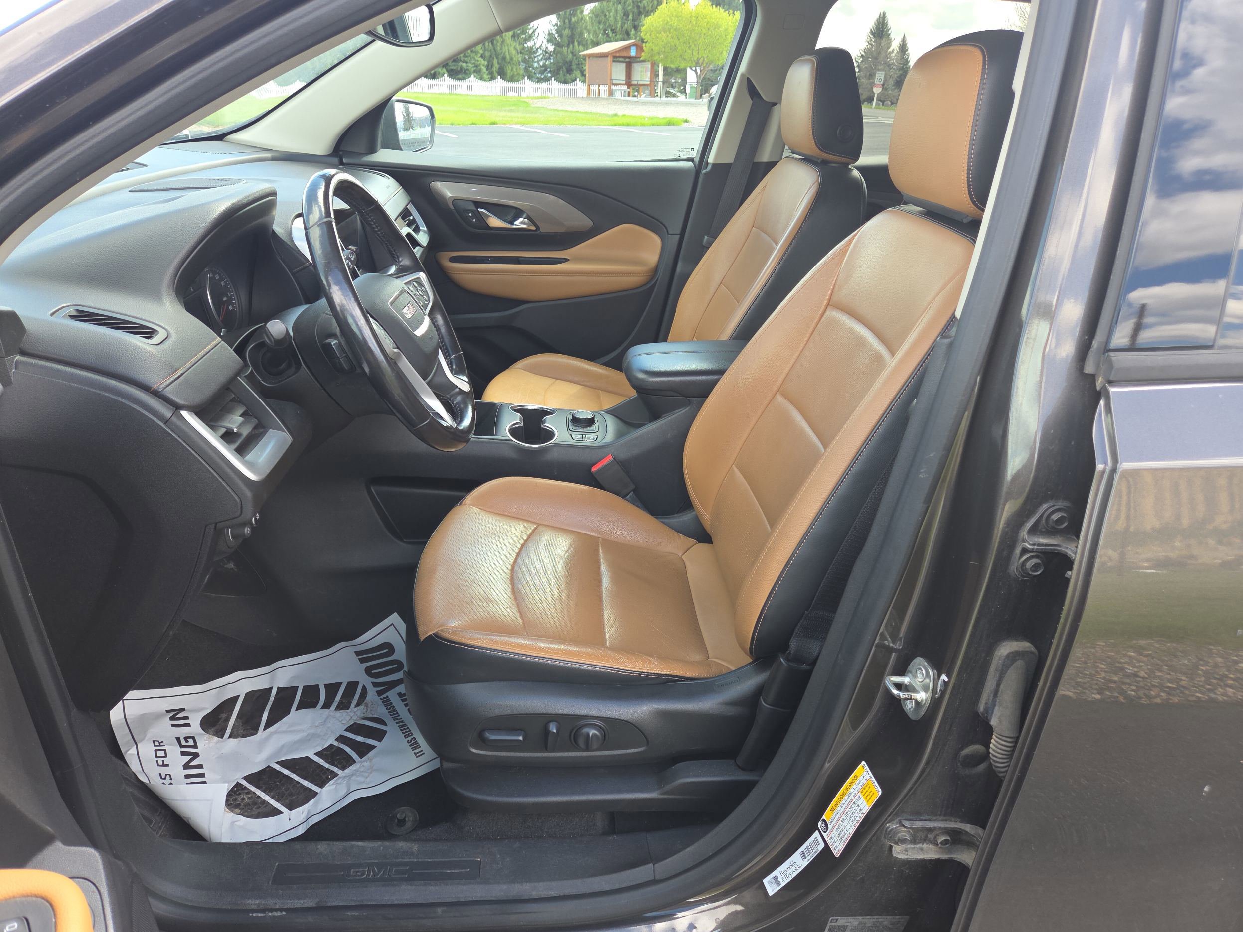 Used 2019 GMC Terrain SLT w/ Infotainment Package II AWD/4WD image 9