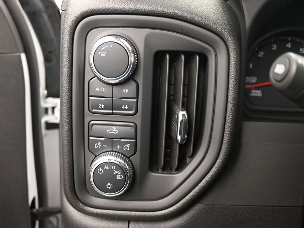 Used 2025 GMC Sierra 1500 Pro w/ Graphite Edition image 19