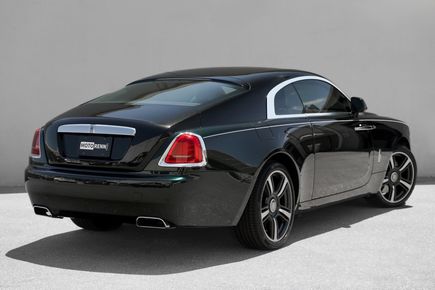 Used 2017 Rolls-Royce Wraith RWD image 4
