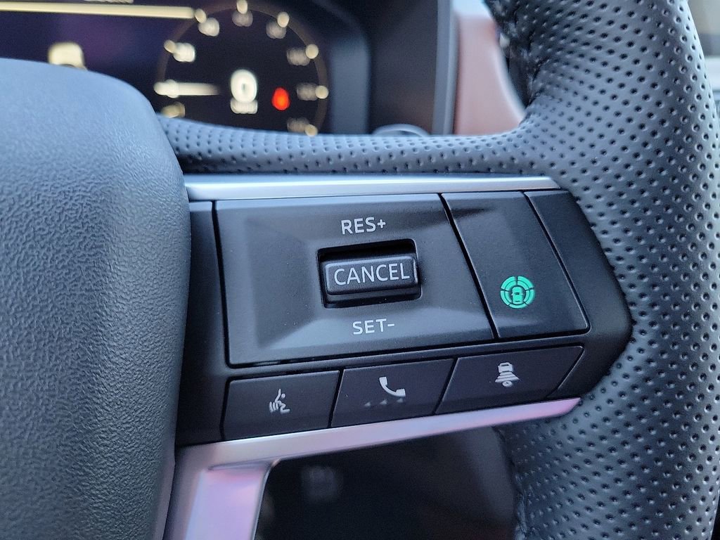 New 2025 Mitsubishi Outlander SEL image 19