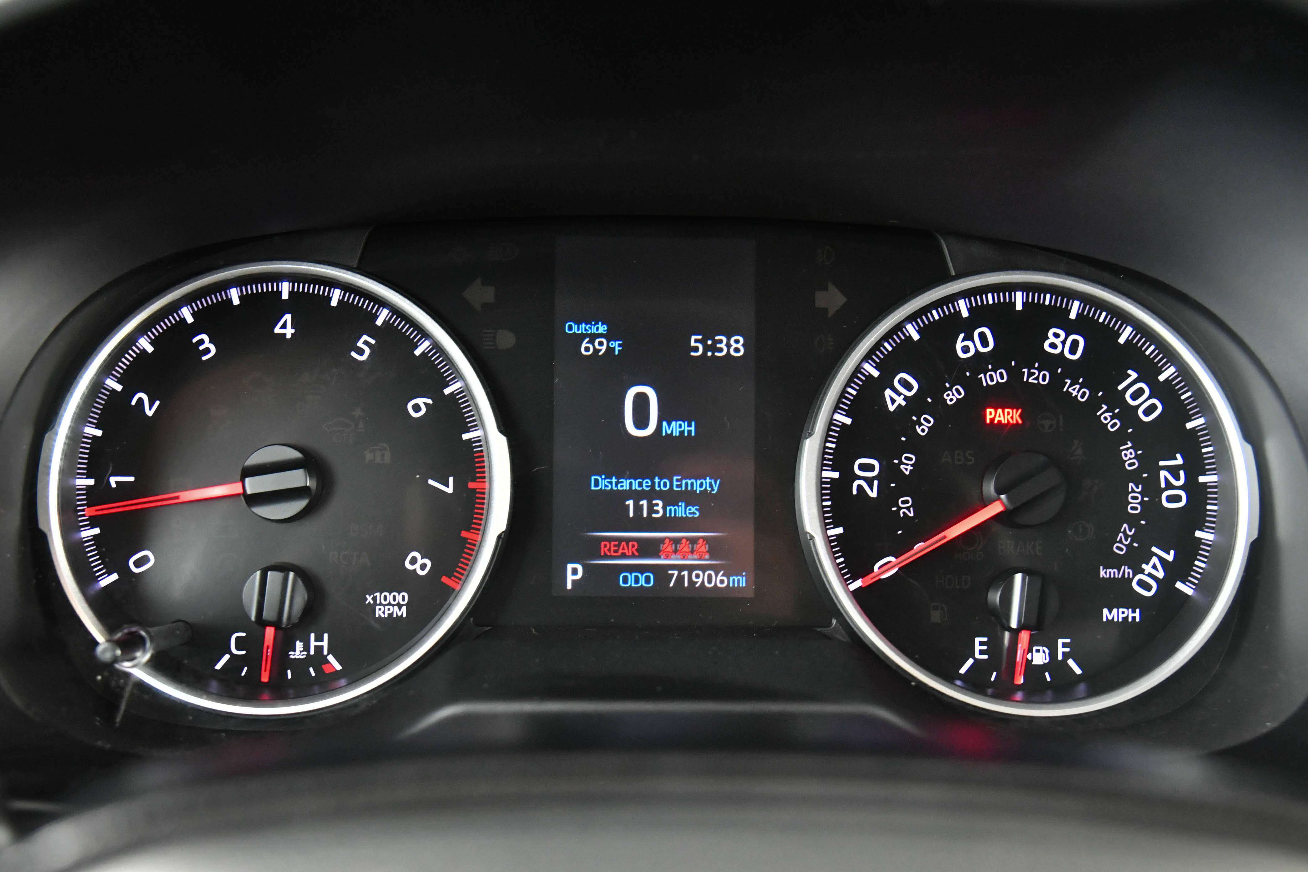 Used 2021 Toyota RAV4 LE FWD image 24