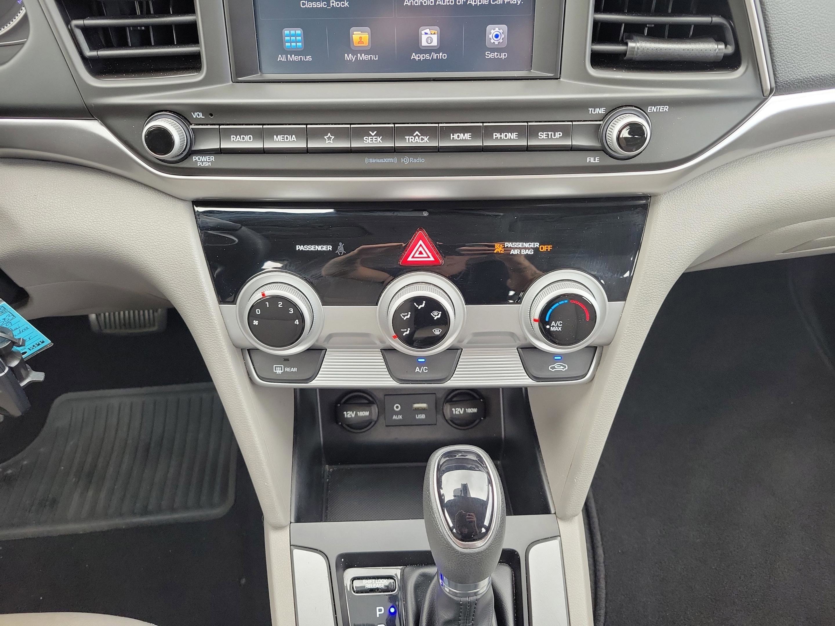 Used 2019 Hyundai Elantra SEL image 14