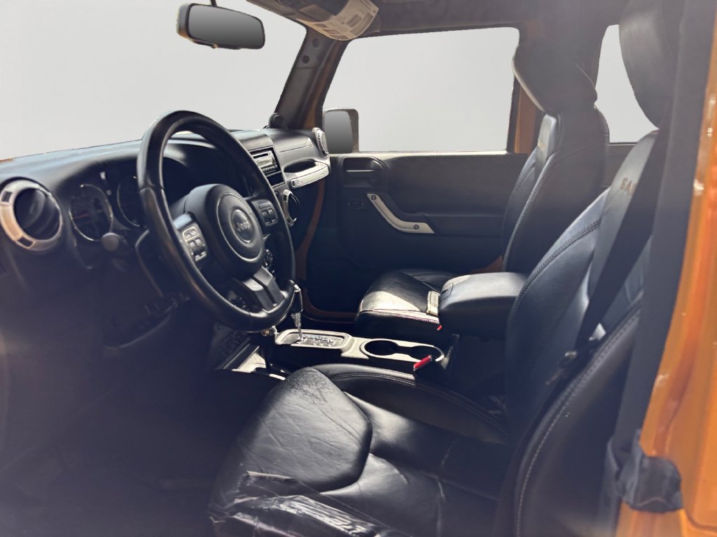 Used 2014 Jeep Wrangler Sahara w/ Connectivity Group AWD/4WD image 20