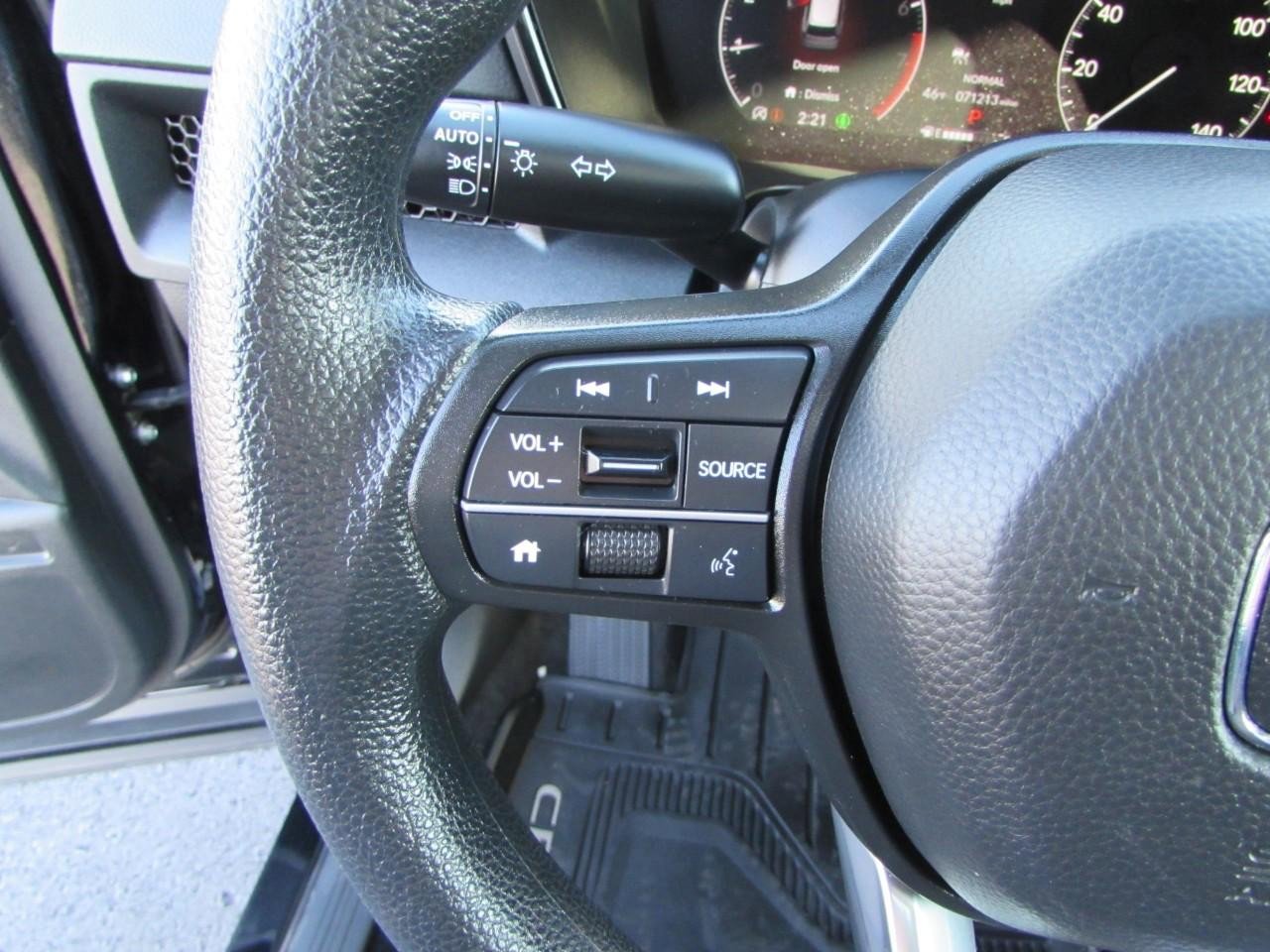 Used 2023 Honda CR-V EX image 15