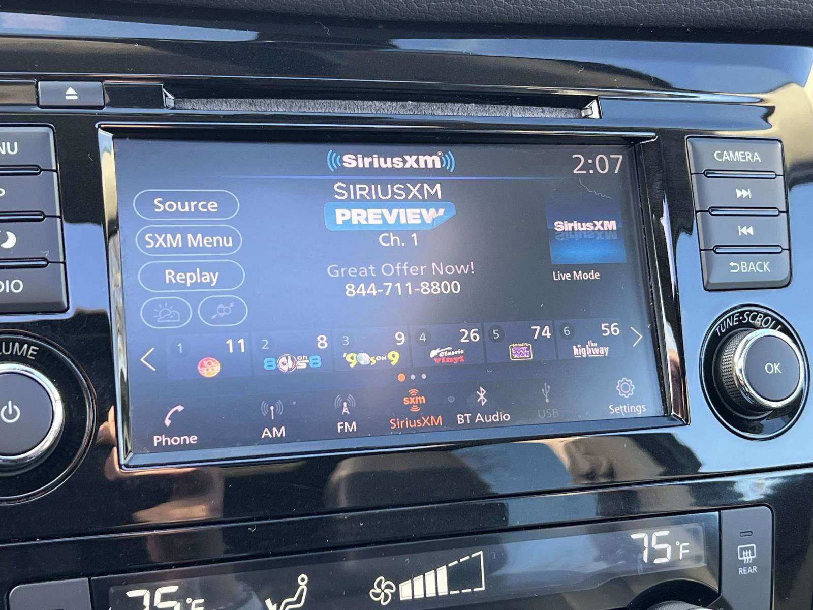 Used 2020 Nissan Rogue SL w/ Premium Package image 29