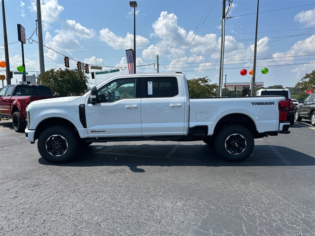 New 2025 Ford F350 4x4 Crew Cab Super Duty image 6