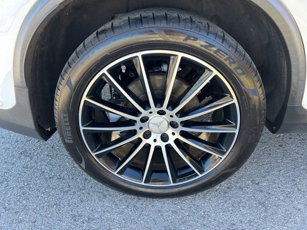 Used 2018 Mercedes-Benz GLC 43 AMG 4MATIC image 7