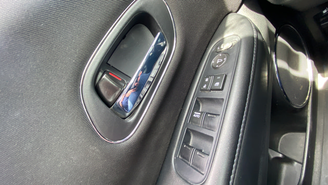 Used 2018 Honda HR-V EX image 21
