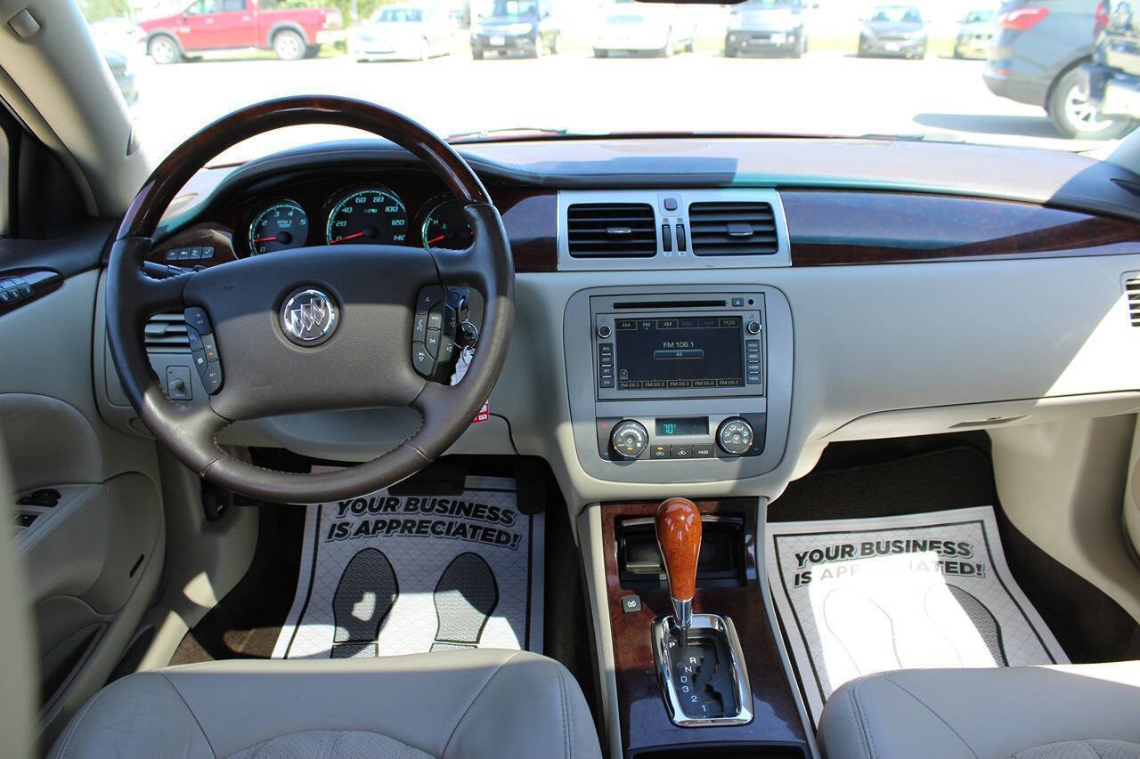 Used 2011 Buick Lucerne Super FWD image 10