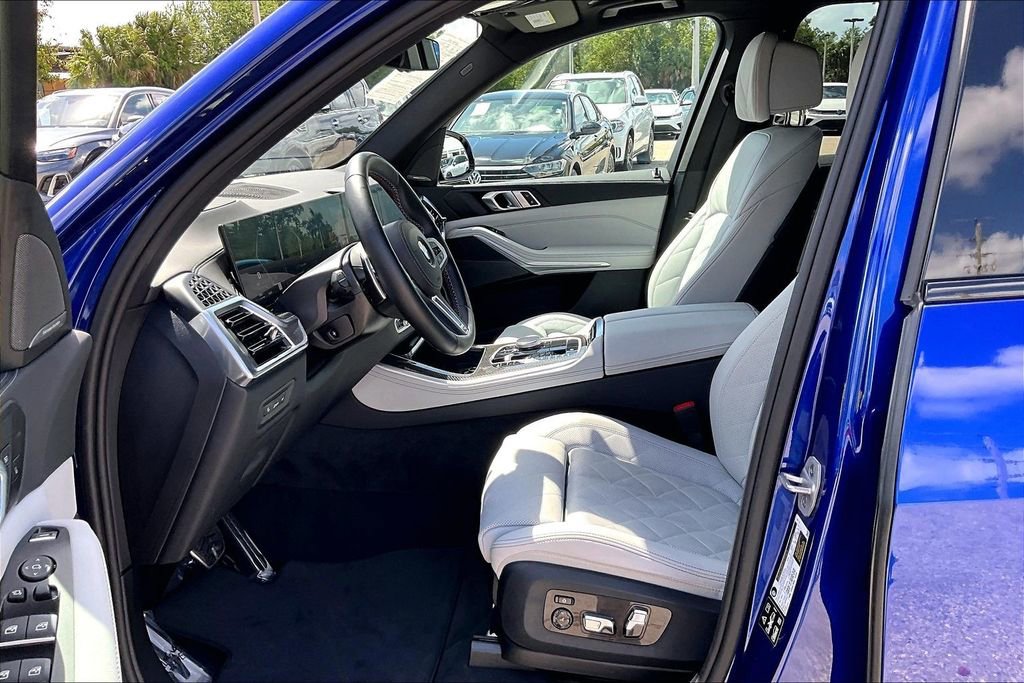 Used 2026 BMW X5 M60i image 21