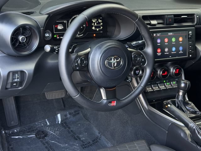 Used 2025 Toyota GR86 w/ ALL Weather Mat Package (TMS) RWD image 12