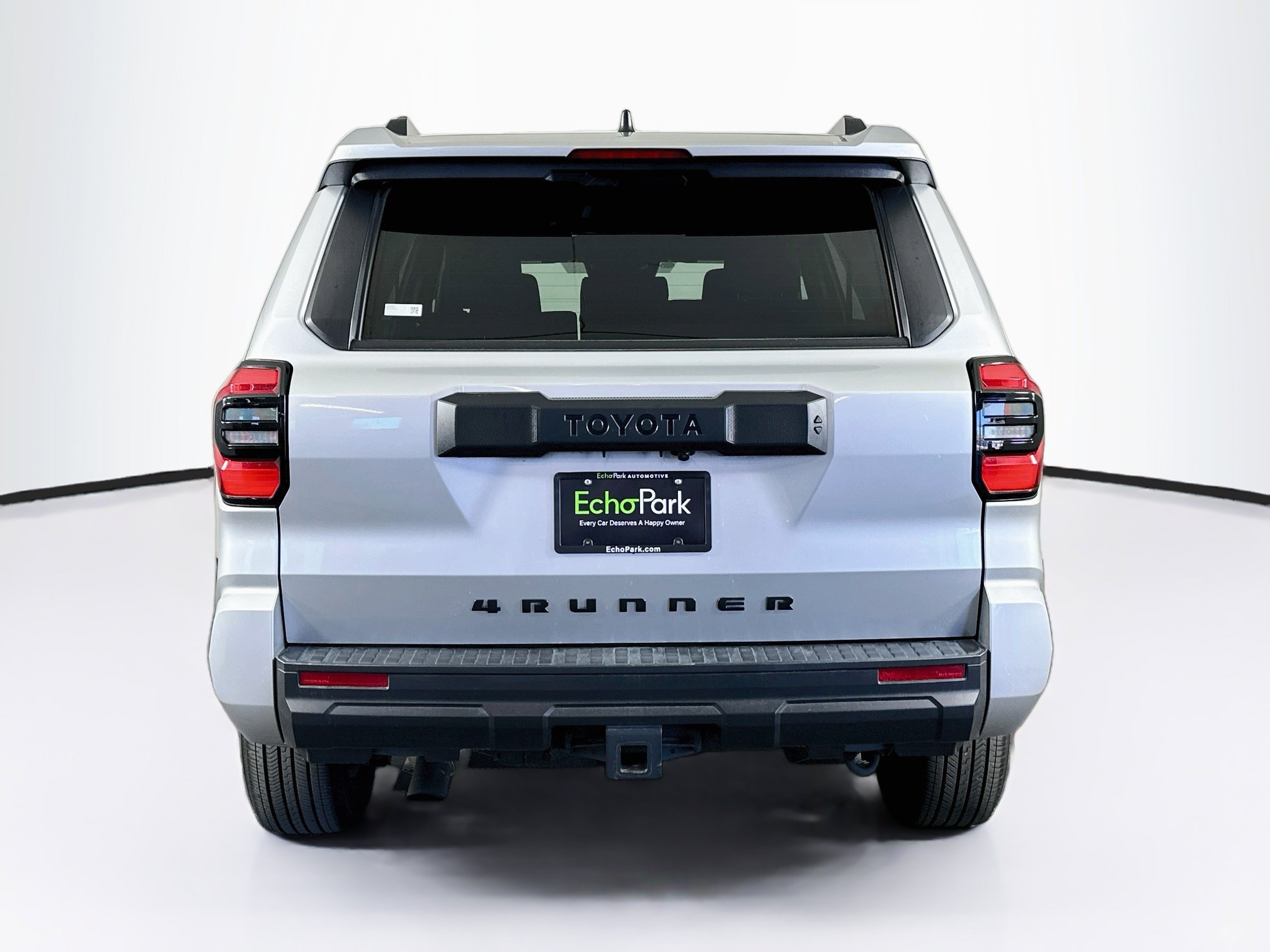 Used 2025 Toyota 4Runner SR5 AWD/4WD image 7