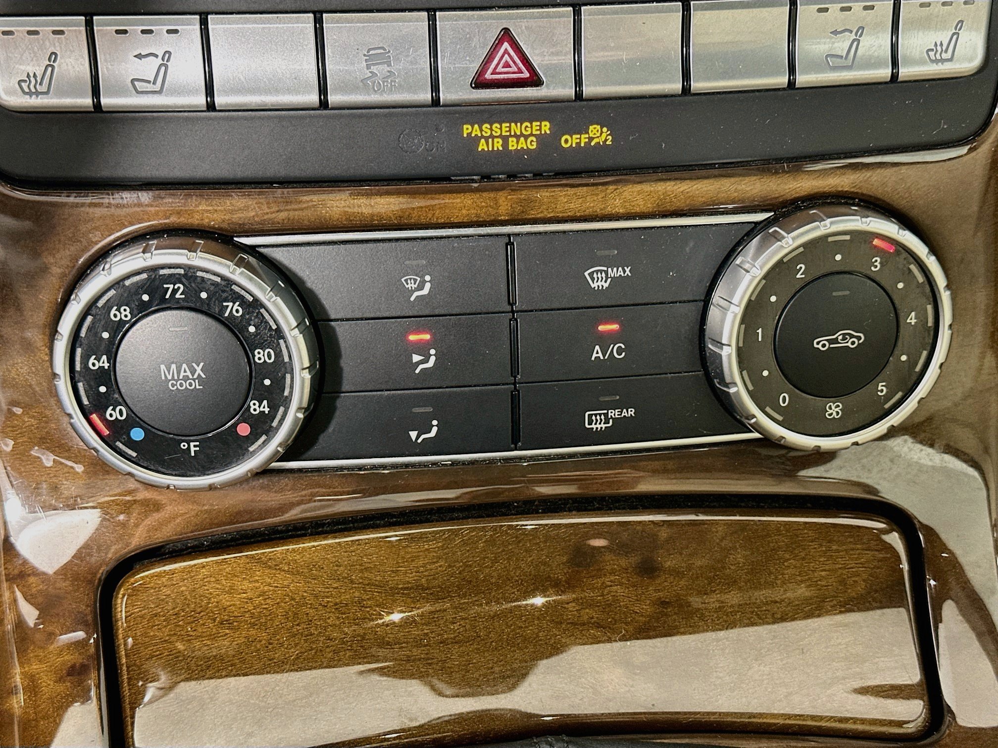 Certified 2015 Mercedes-Benz SLK 250 image 19
