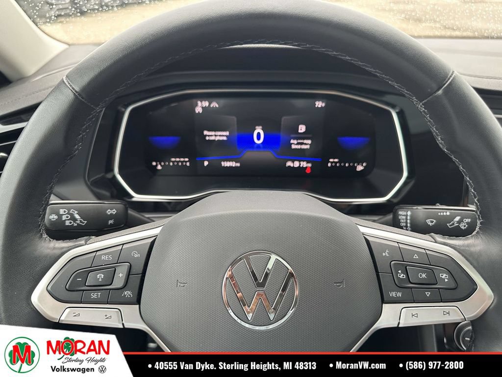 Used 2023 Volkswagen Jetta SE w/ Panoramic Sunroof Package FWD image 21