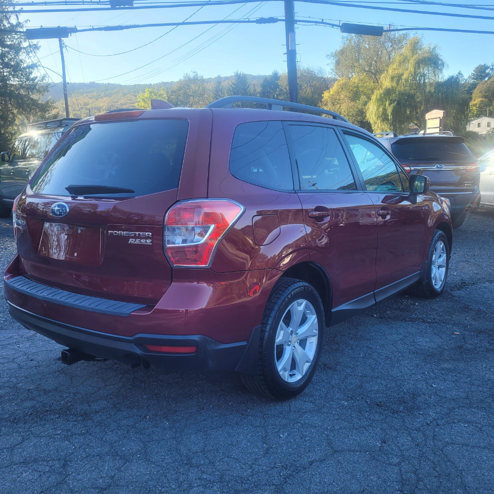 Used 2016 Subaru Forester 2.5i Premium image 8