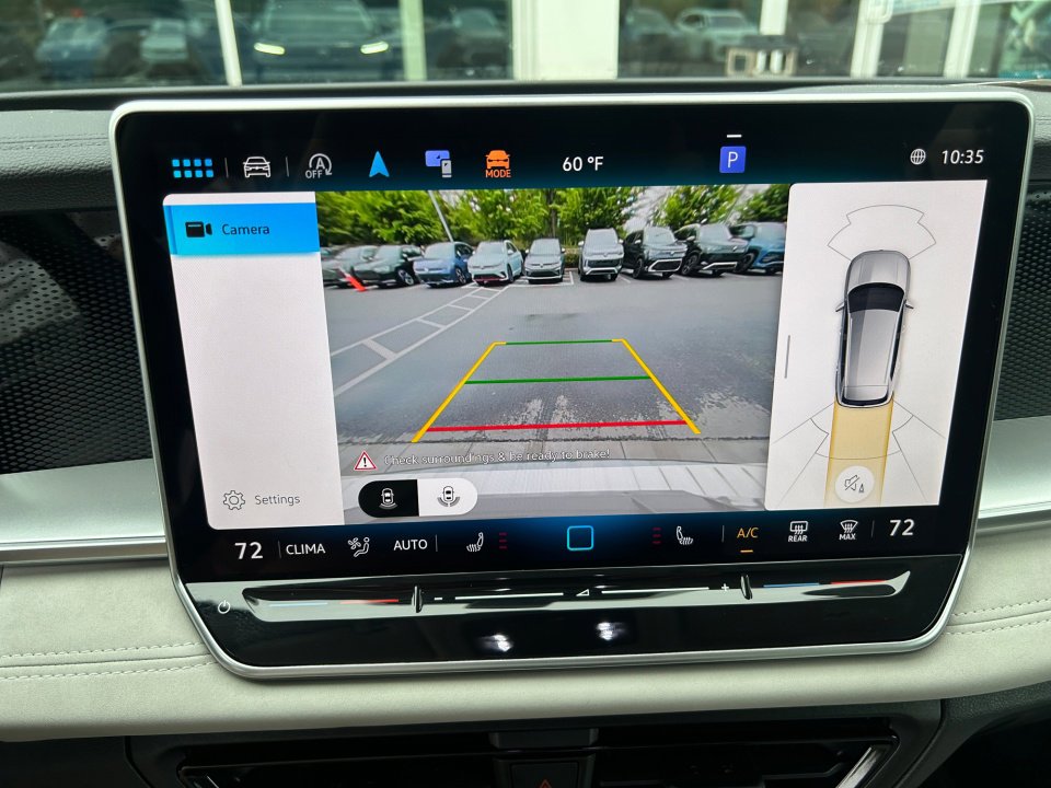 Certified 2025 Volkswagen Tiguan SE AWD/4WD image 19