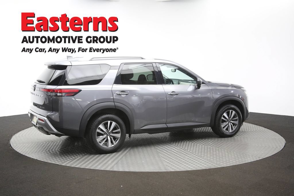 Used 2022 Nissan Pathfinder SL AWD/4WD image 43