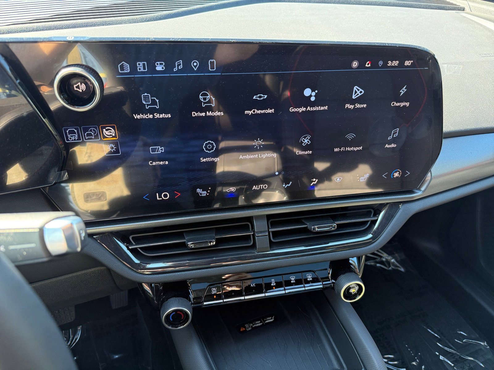 Used 2025 Chevrolet Equinox EV RS image 12