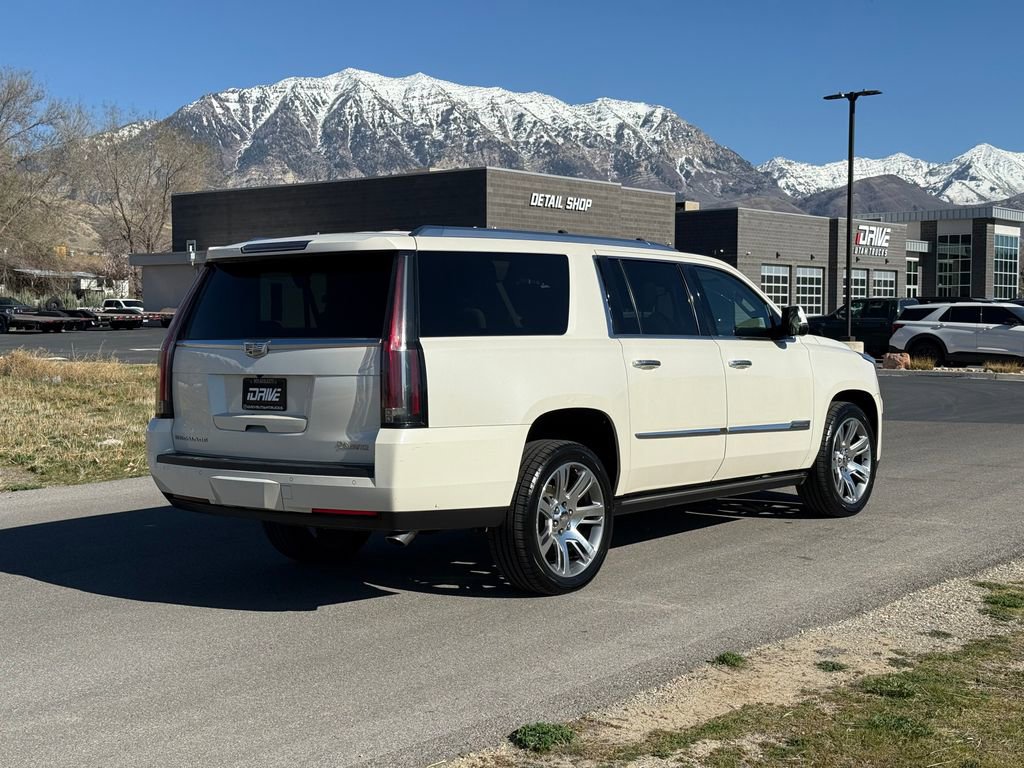Used 2015 Cadillac Escalade ESV Premium RWD image 9