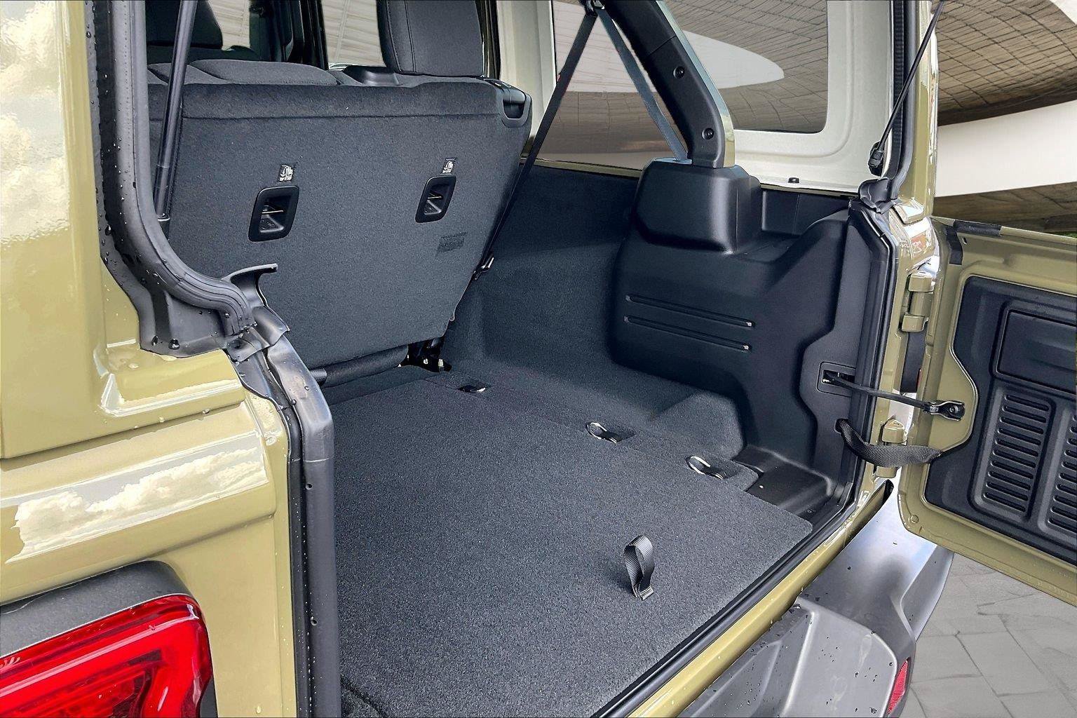 New 2026 Jeep Wrangler Unlimited Rubicon AWD/4WD image 5