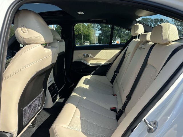 Used 2023 BMW 330i xDrive Sedan w/ Premium Package AWD/4WD image 14