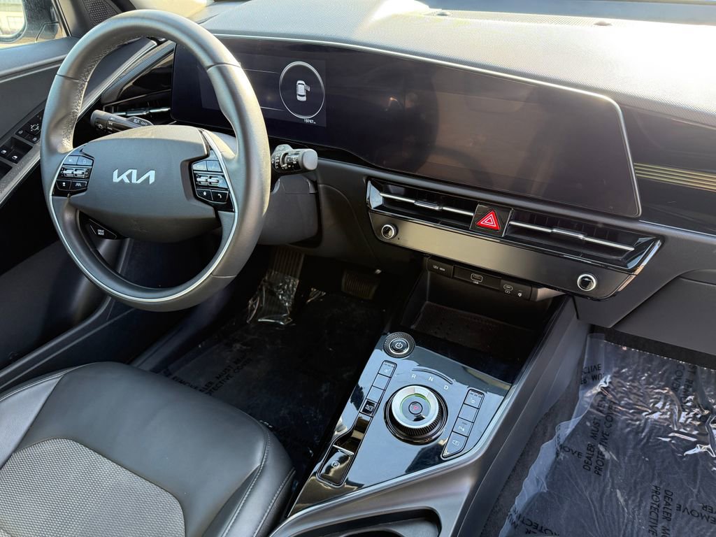 Used 2024 Kia Niro Wind FWD image 17