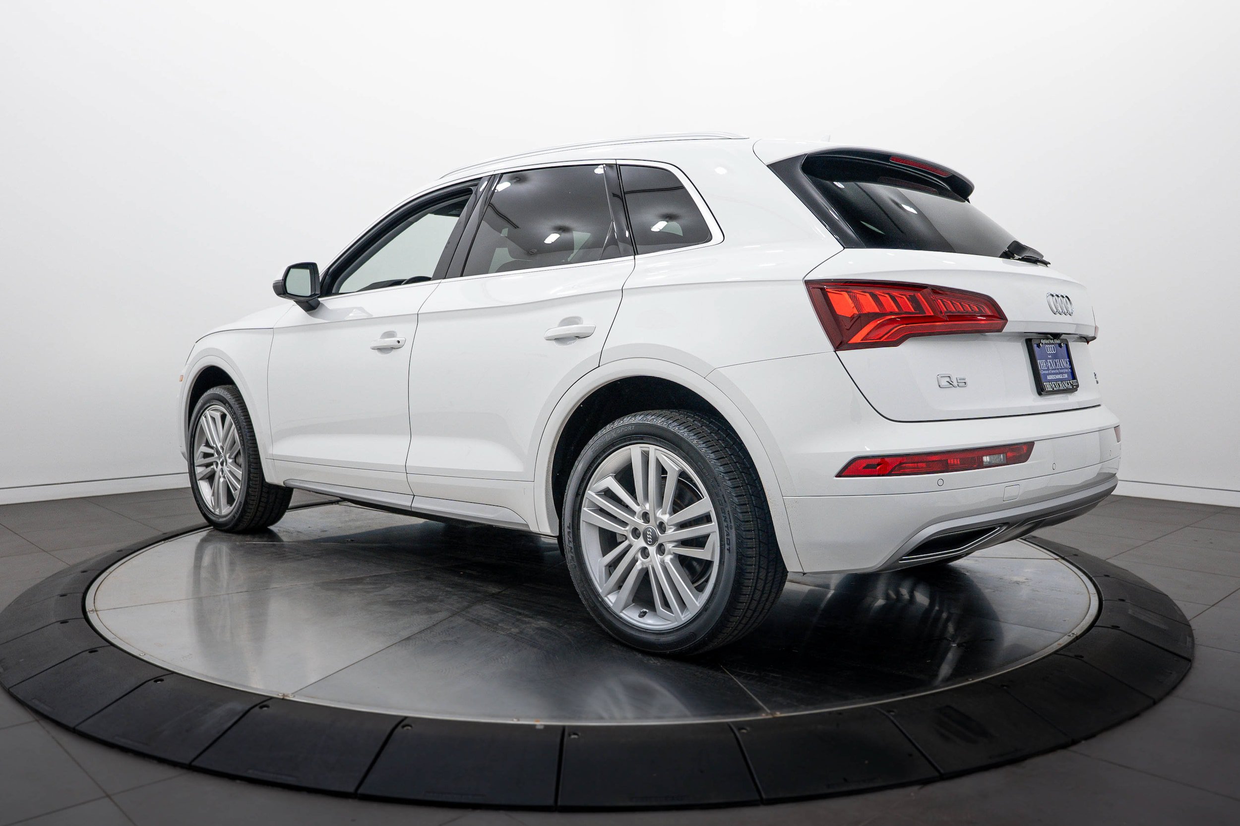 Used 2018 Audi Q5 Prestige w/ Prestige Package AWD/4WD image 5