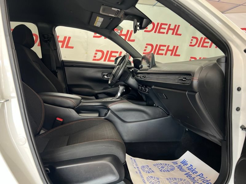Used 2024 Honda HR-V Sport image 12