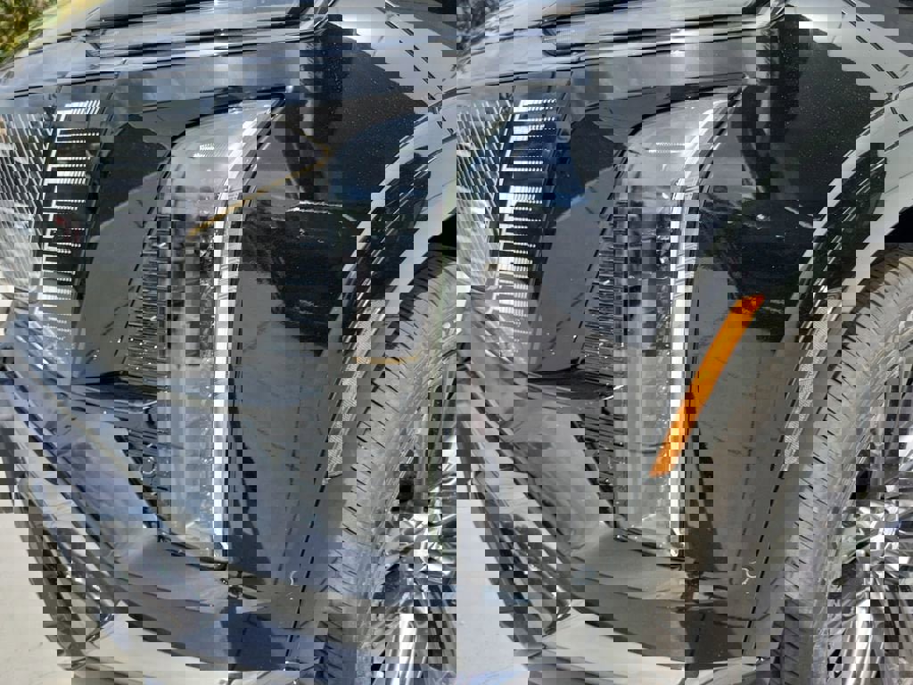 New 2026 Cadillac Vistiq Platinum image 5