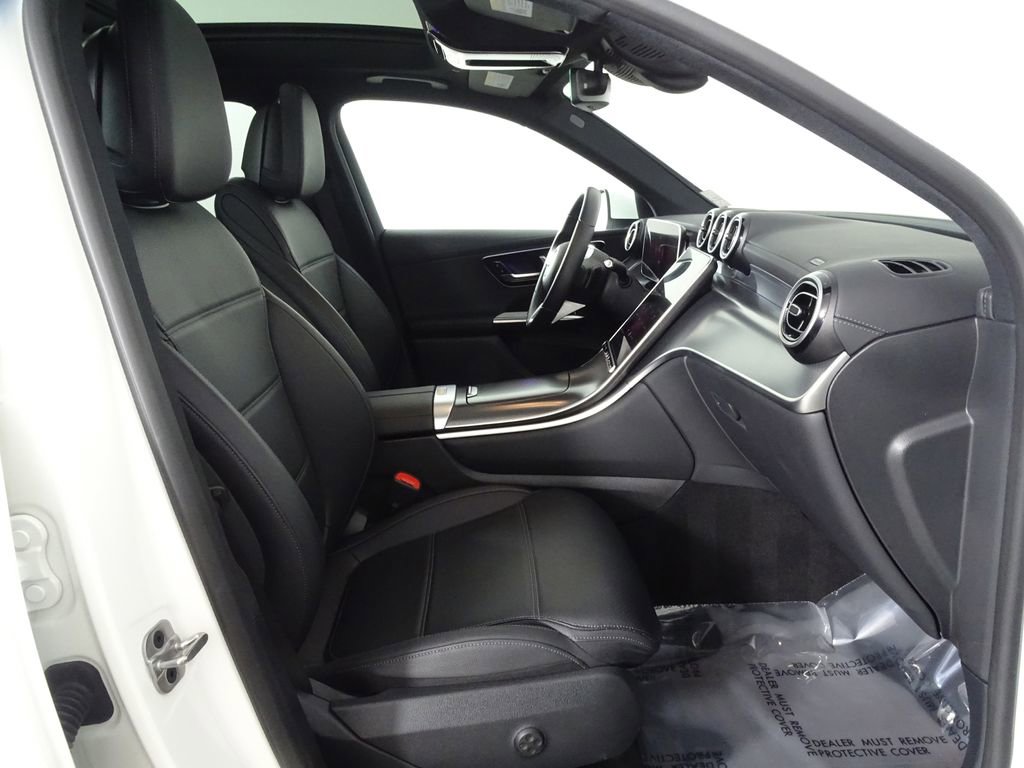 Used 2024 Mercedes-Benz GLC 300 image 15