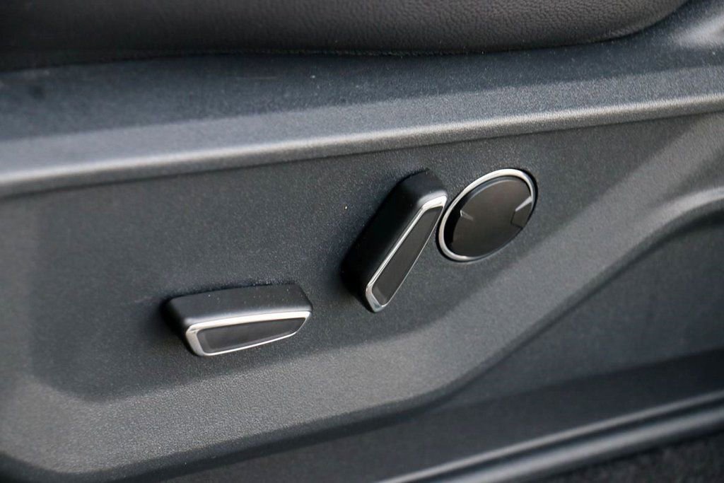 New 2026 Ford F150 Lariat w/ Equipment Group 502A High image 22