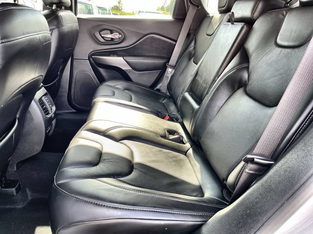 Used 2019 Jeep Cherokee Limited AWD/4WD image 26