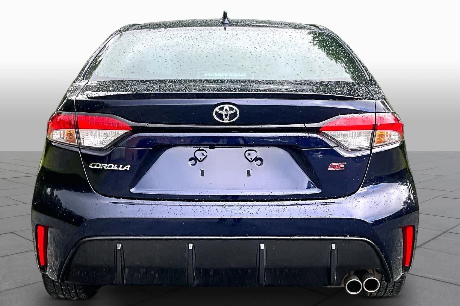 Used 2026 Toyota Corolla SE FWD image 5