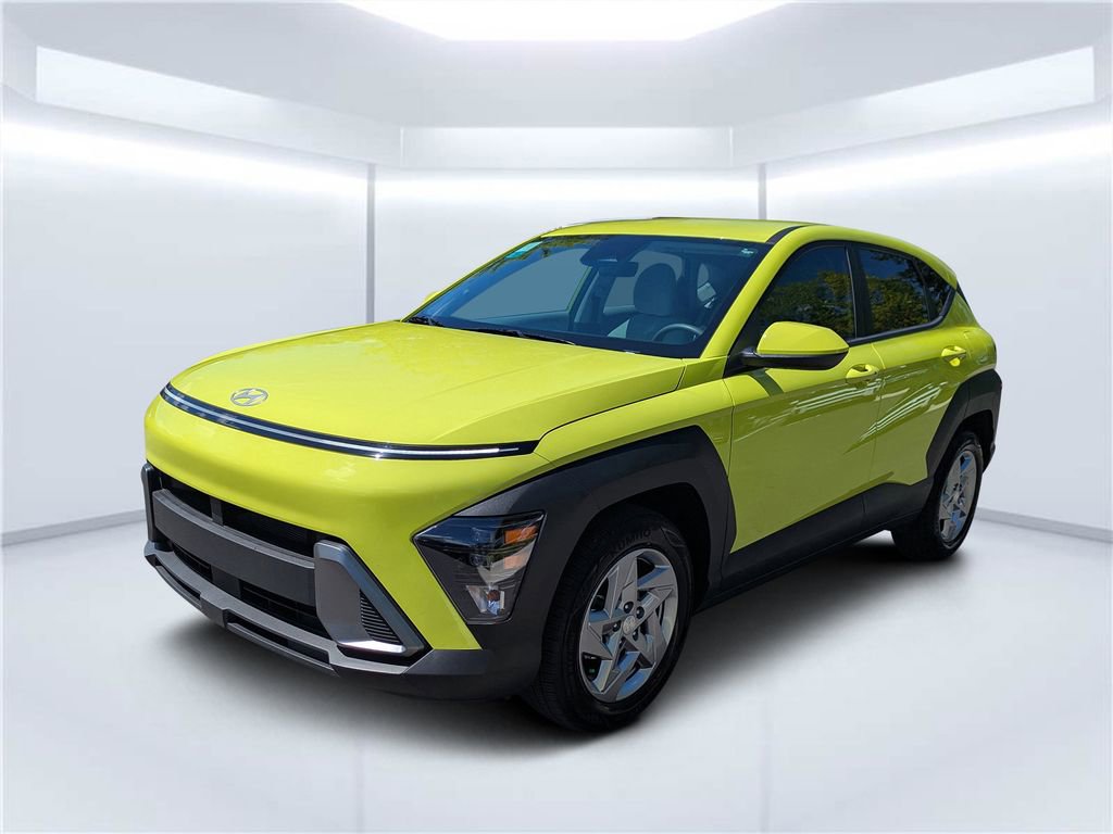 Certified 2025 Hyundai Kona SE FWD image 8
