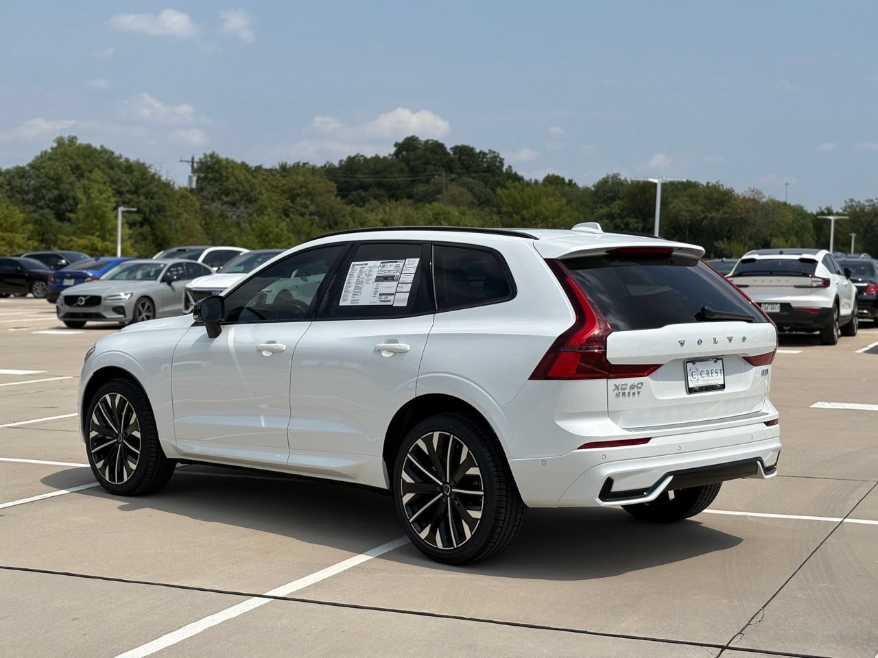 New 2026 Volvo XC60 B5 Ultra w/ Protection Package Premier AWD/4WD image 4