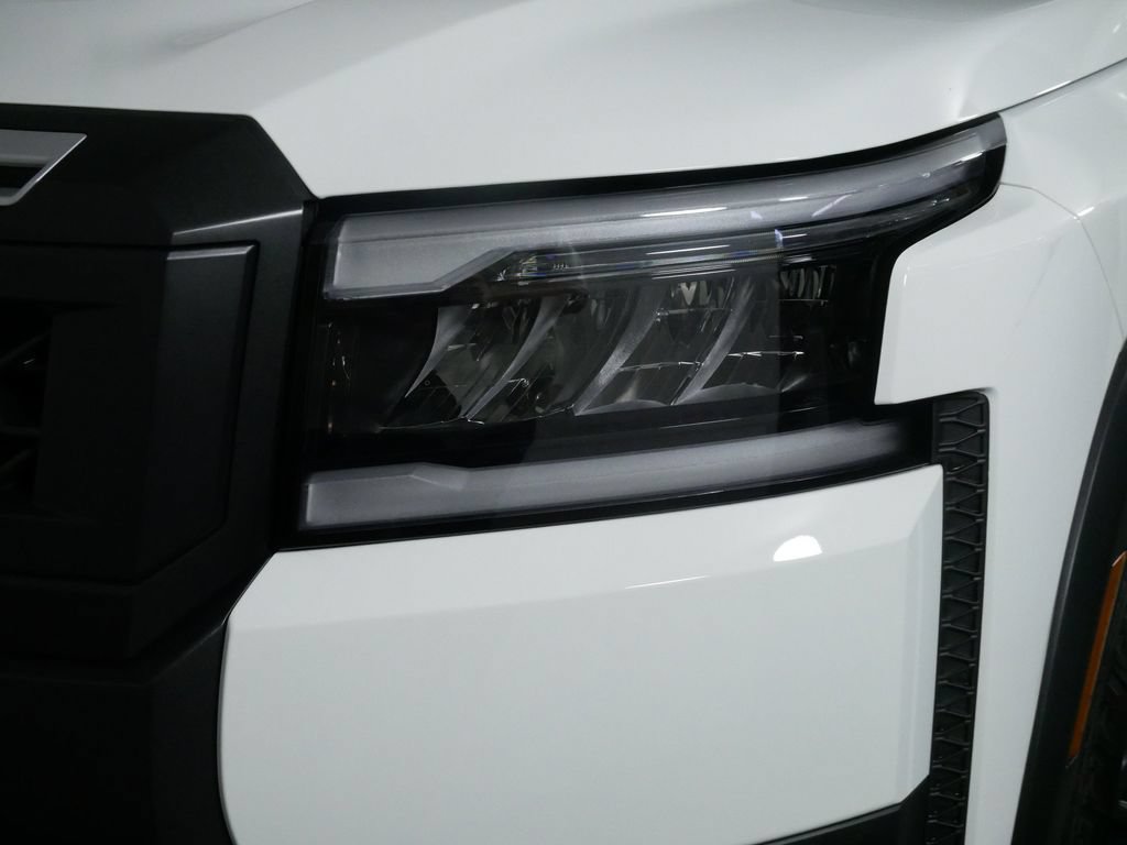 Used 2026 Nissan Frontier PRO-4X w/ Pro-4x Convenience Package AWD/4WD image 14