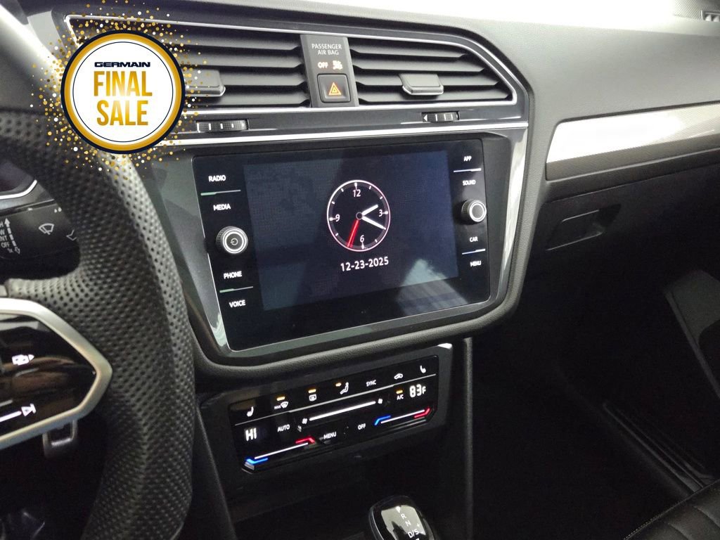 Used 2024 Volkswagen Tiguan SE R-Line image 23