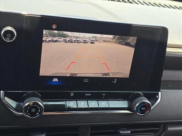 Used 2023 Chevrolet Colorado W/T RWD image 21